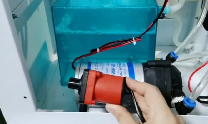 脫毛儀水泵大小有什么區(qū)別及對鈀條的作用